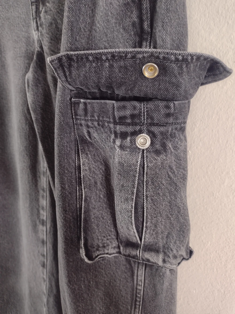 Madewell Washed Black Low Slung Cargo Washed Straight Leg Jeans Size 24